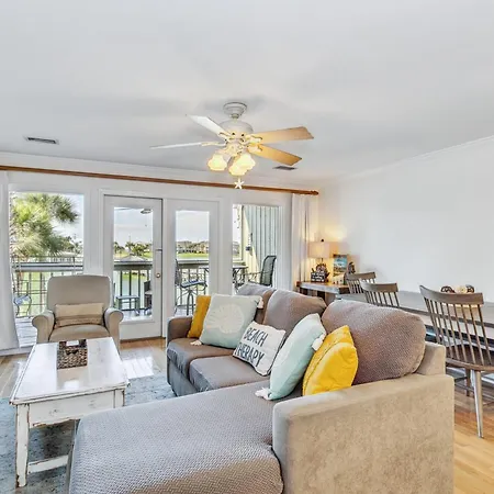 Walk 2 Beach Golf Dining & More -Sleeps 12